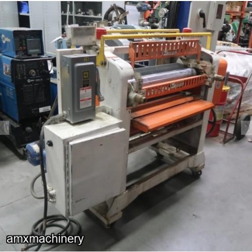 ENGOMADORA – BLACK BROTHERS – CAPACIDAD DE ANCHO 32”