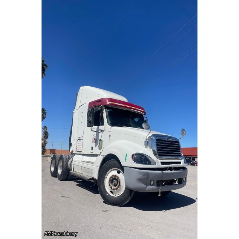 CAMION - FREIGHTLINER - 2011 - COLUMBIA CL-120
