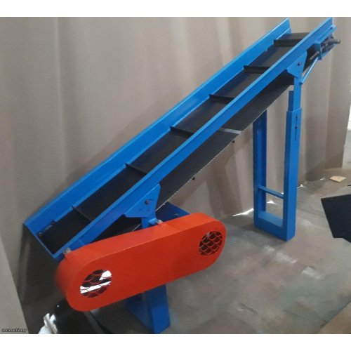 TRANSPORTADOR DE BANDA INCLINADO – 205 CM LARGO